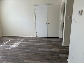 3152 Heritage Ln in Forest Hill, TX - Foto de edificio - Building Photo