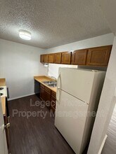 1715 Short St in Cleburne, TX - Building Photo - Building Photo