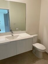 7905 NW 104th Ave in Doral, FL - Building Photo - Building Photo