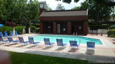 8434 Summerdale Rd, Unit B in San Diego, CA - Building Photo - Building Photo