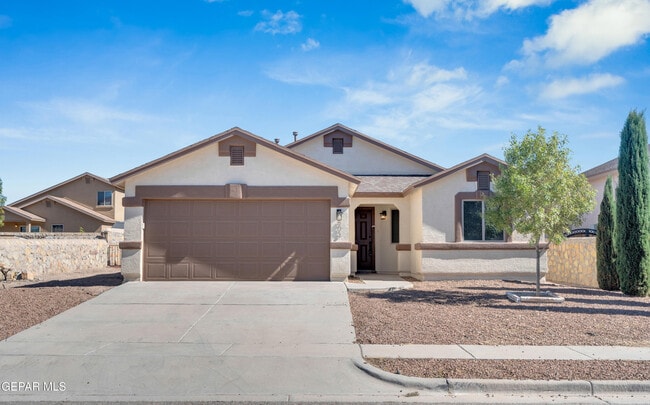 803 Luisa St in Anthony, TX - Building Photo - Building Photo