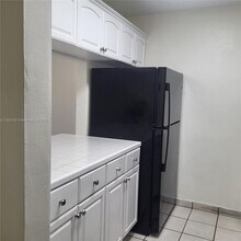 677 SW 9th Ave in Miami, FL - Building Photo - Building Photo