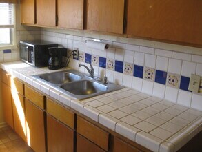 6588 Split Rock Ave in Twentynine Palms, CA - Building Photo - Building Photo