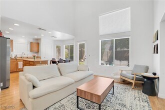 9228 Freedom Heights Ave in Las Vegas, NV - Building Photo - Building Photo
