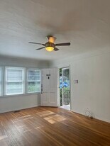 8618 McConnell Ave, Unit 8618 in Westchester, CA - Building Photo