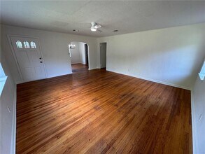 713 Iris Ave in Mobile, AL - Building Photo - Building Photo