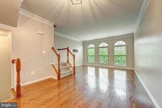 25112 Neptune Terrace in Chantilly, VA - Building Photo - Building Photo