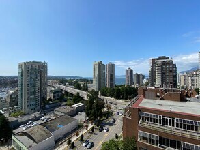 889 Pacific St in Vancouver, BC - Building Photo - Building Photo