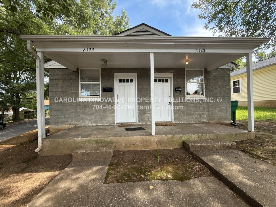 2122 Rush Wind Dr in Charlotte, NC - Building Photo