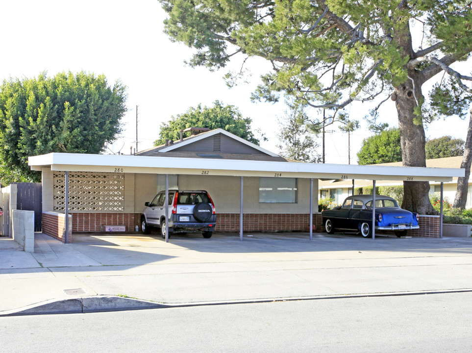 280-288 S Oak St in Orange, CA - Building Photo