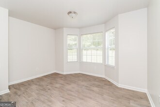 2774 Elkmont Ridge SW in Atlanta, GA - Building Photo - Building Photo