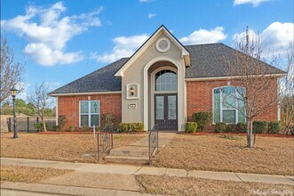 48 Fairway Cir in Bossier City, LA - Building Photo - Building Photo