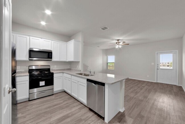 615 Ryan Xing in San Antonio, TX - Building Photo - Building Photo