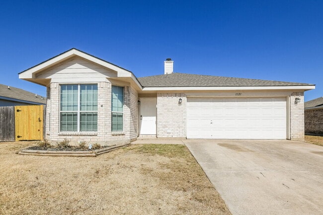 1121 Sandalwood Dr