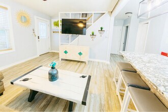 103 Bliss Ln in Glen Burnie, MD - Foto de edificio - Building Photo