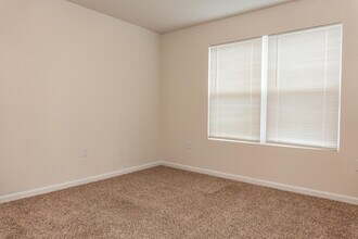 206 Laurel Hl St in Crestview, FL - Building Photo - Building Photo
