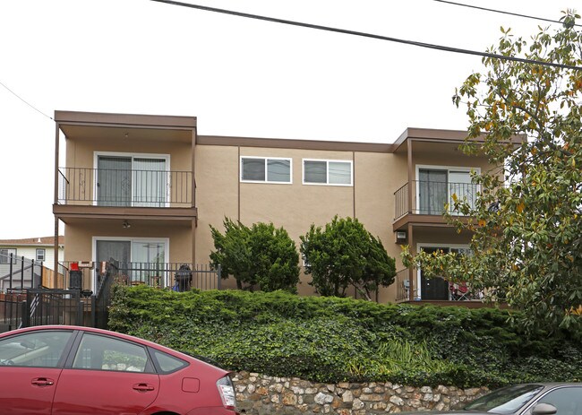 2422 21st Ave in Oakland, CA - Building Photo - Building Photo