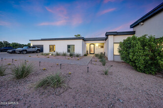 8635 N Tatum Blvd in Paradise Valley, AZ - Building Photo - Building Photo