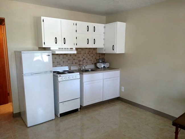 7555 Southwestern Blvd, Unit #Apartment in Eden, NY - Building Photo - Building Photo