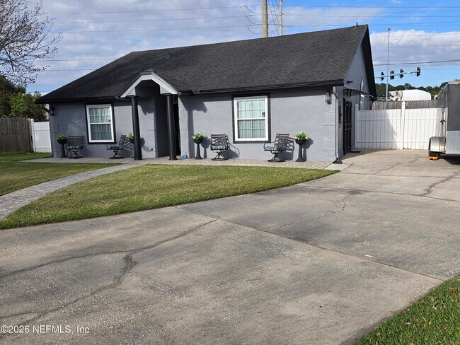 6931 Cane Grass Ln E in Jacksonville, FL - Building Photo - Building Photo