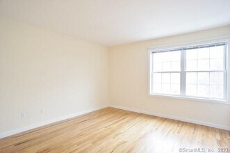 9 Glenwood Ave in Norwalk, CT - Building Photo - Building Photo