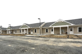 Chandler Place Apartments - 62+ Community in Plaistow, NH - Building Photo - Building Photo