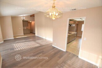 1759 Vista Creek Dr, Unit 0802 in Roseville, CA - Foto de edificio - Building Photo