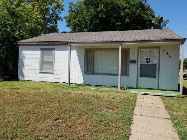property at 746 N 16th St