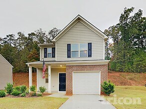 3323 Lowland Dr in Douglasville, GA - Foto de edificio - Building Photo