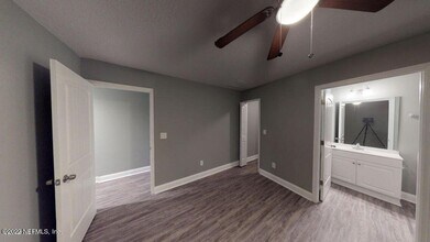 2222 Thomas Ct in Jacksonville, FL - Building Photo - Building Photo