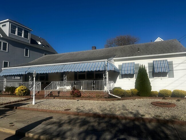 19 N Manor Ave in Longport, NJ - Building Photo - Building Photo