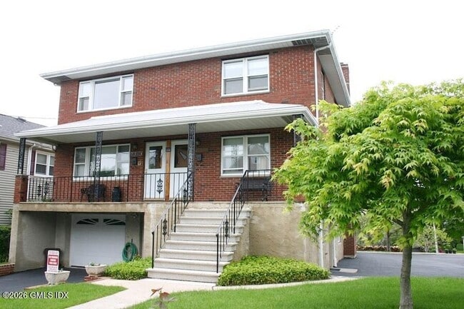 16 Harold Ave, Unit B