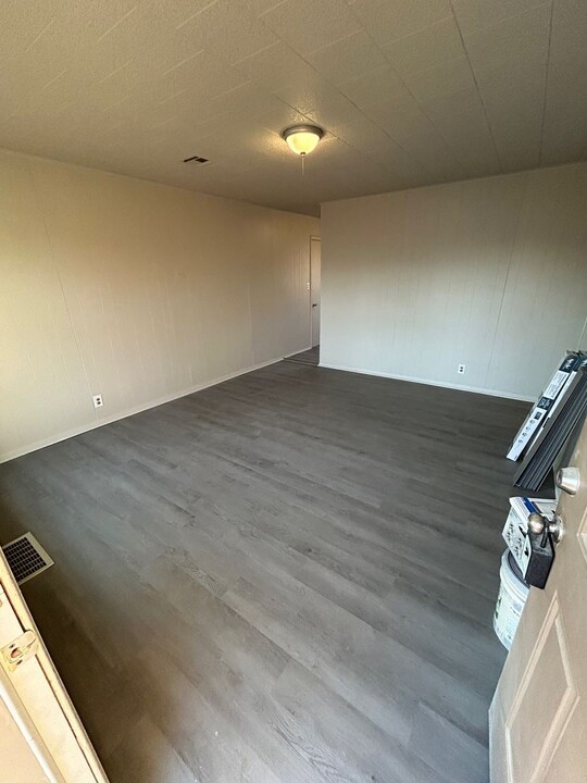 549 E 42nd Pl N in Tulsa, OK - Building Photo