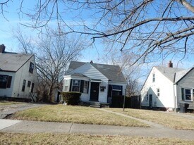12141 Wayburn St in Detroit, MI - Building Photo