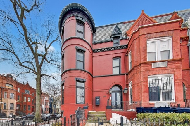 500 M St NW, Unit 3 in Washington, DC - Foto de edificio - Building Photo