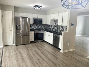 110 Red Bank Dr in Hamilton, NJ - Building Photo - Building Photo