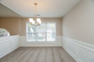 341 Oak Vista Ct in Lawrenceville, GA - Building Photo - Building Photo