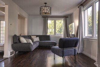 904 Garwood Ave in Ottawa, ON - Building Photo - Building Photo