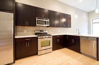 919 N 5th St, Unit Unit 17 in Philadelphia, PA - Foto de edificio - Building Photo