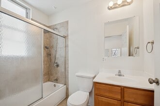 2712 W North Ave, Unit 2F in Chicago, IL - Building Photo - Building Photo