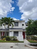 12574 Westhampton Cir, Unit I9 in Wellington, FL - Building Photo