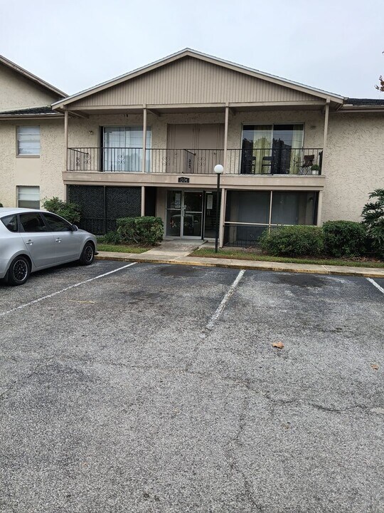 1904 Honour Rd in Orlando, FL - Building Photo