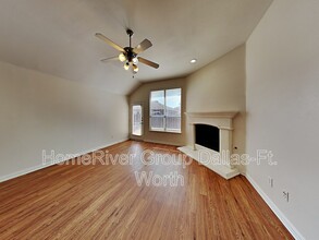 4644 Daisy Leaf Dr in Fort Worth, TX - Building Photo - Building Photo