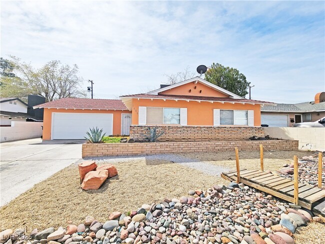 property at 5409 Mountain View Dr