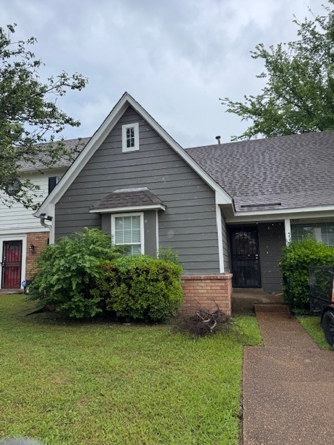 property at 5538 Oak Branch Cir N
