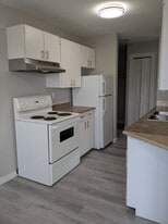 5203-352 52 St in Drayton Valley, AB - Building Photo