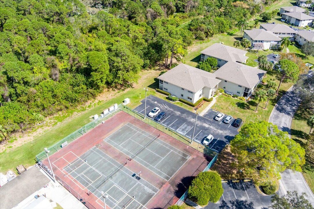 29 Lake Vista Trail in Port St. Lucie, FL - Building Photo