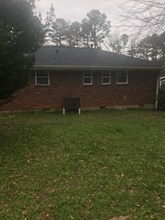 1364 Stoneham Ct in Atlanta, GA - Building Photo - Building Photo