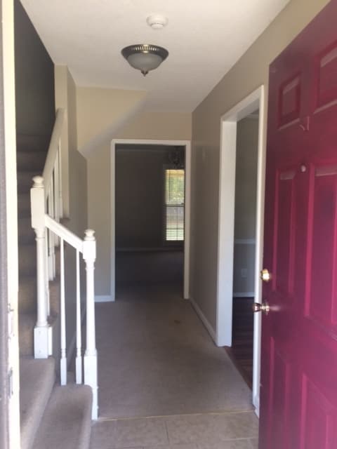 819 Tammy St SW in Decatur, AL - Foto de edificio - Building Photo