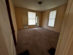 301 S Pleasant St, Unit 301 S Pleasant- Lower in Watertown, NY - Building Photo - Building Photo